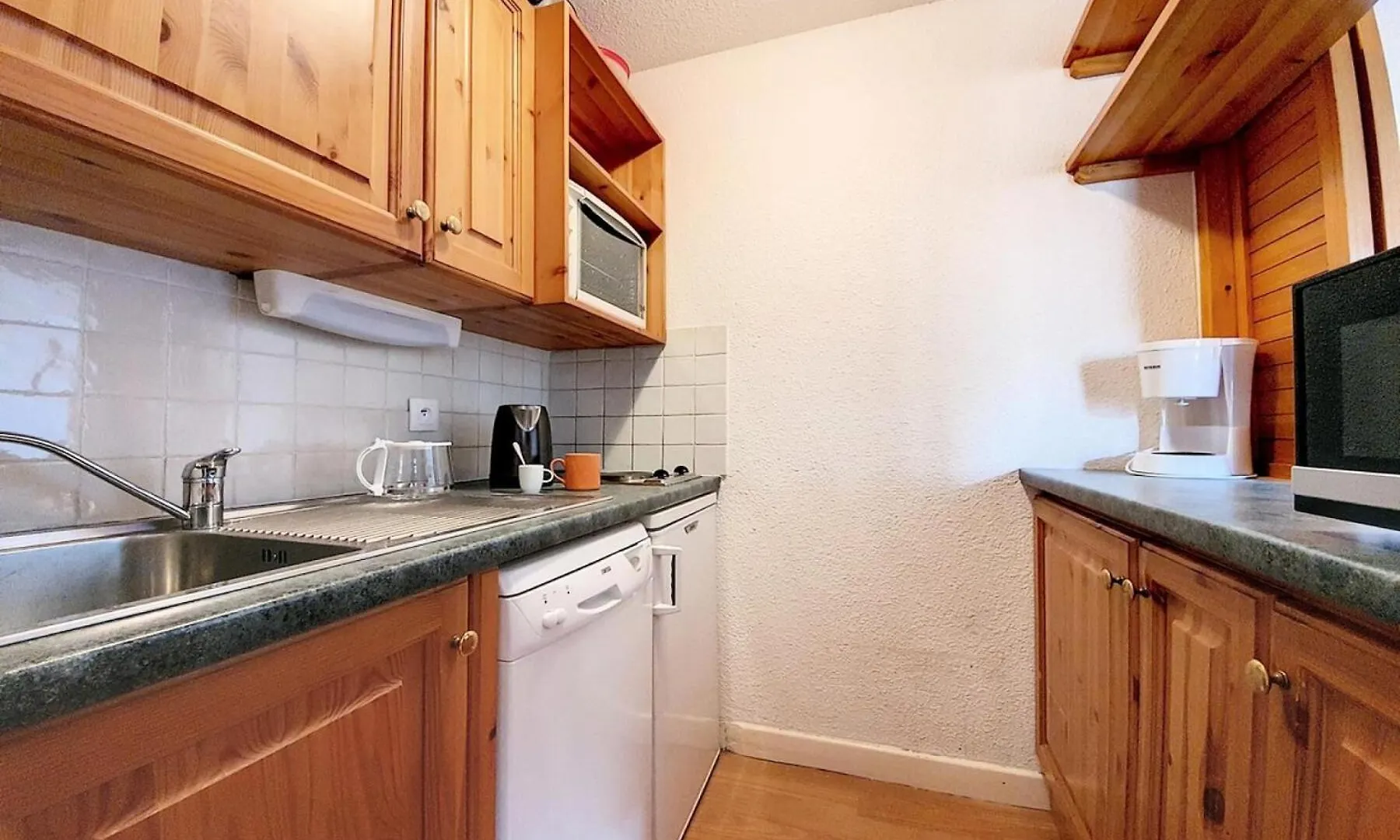 Апартаменты Residence Chaviere - Appartement Confortable - Au Pied Des Pistes - Balcon Mae-2254 Сен-Мартен-де-Бельвиль